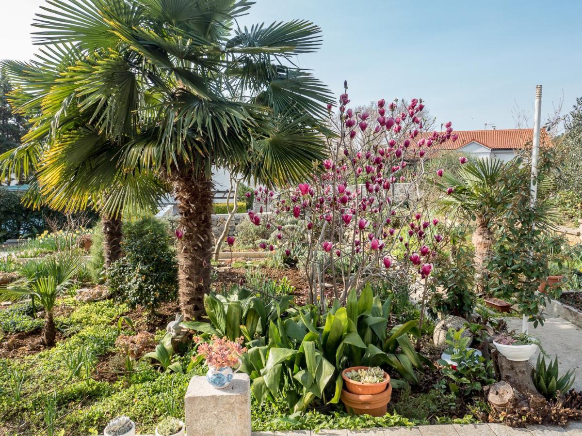 Apartments Summer Bloom Krk Town Dış mekan fotoğraf