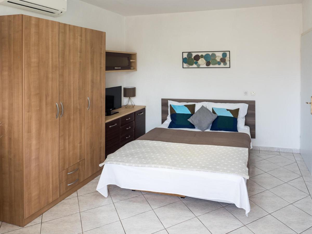 Apartments Summer Bloom Krk Town Dış mekan fotoğraf